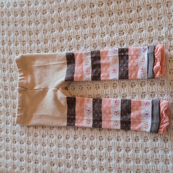 Toddler Capris Large - Picture 2 of 2